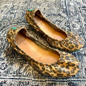 Tieks by Gavrieli Leopard Print ballet flats size 9